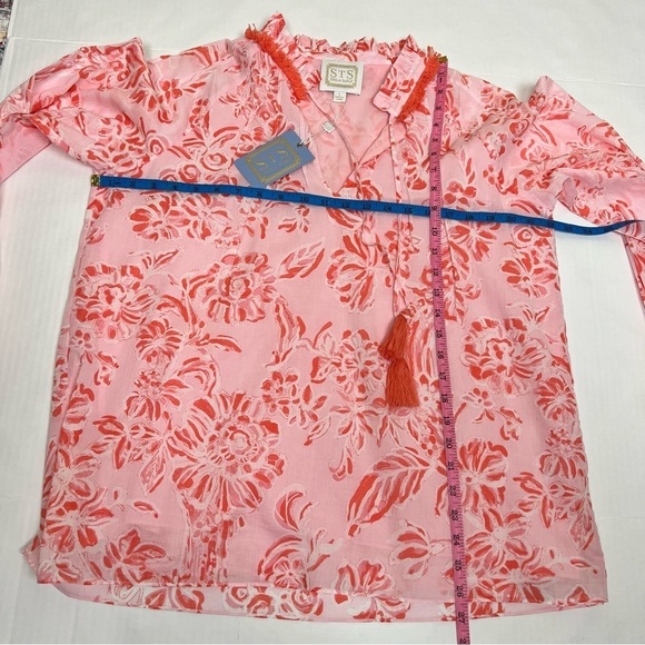 SAIL TO SABLE - CORAL TOILE RUFFLE NECK TOP L - Picture 4 of 8